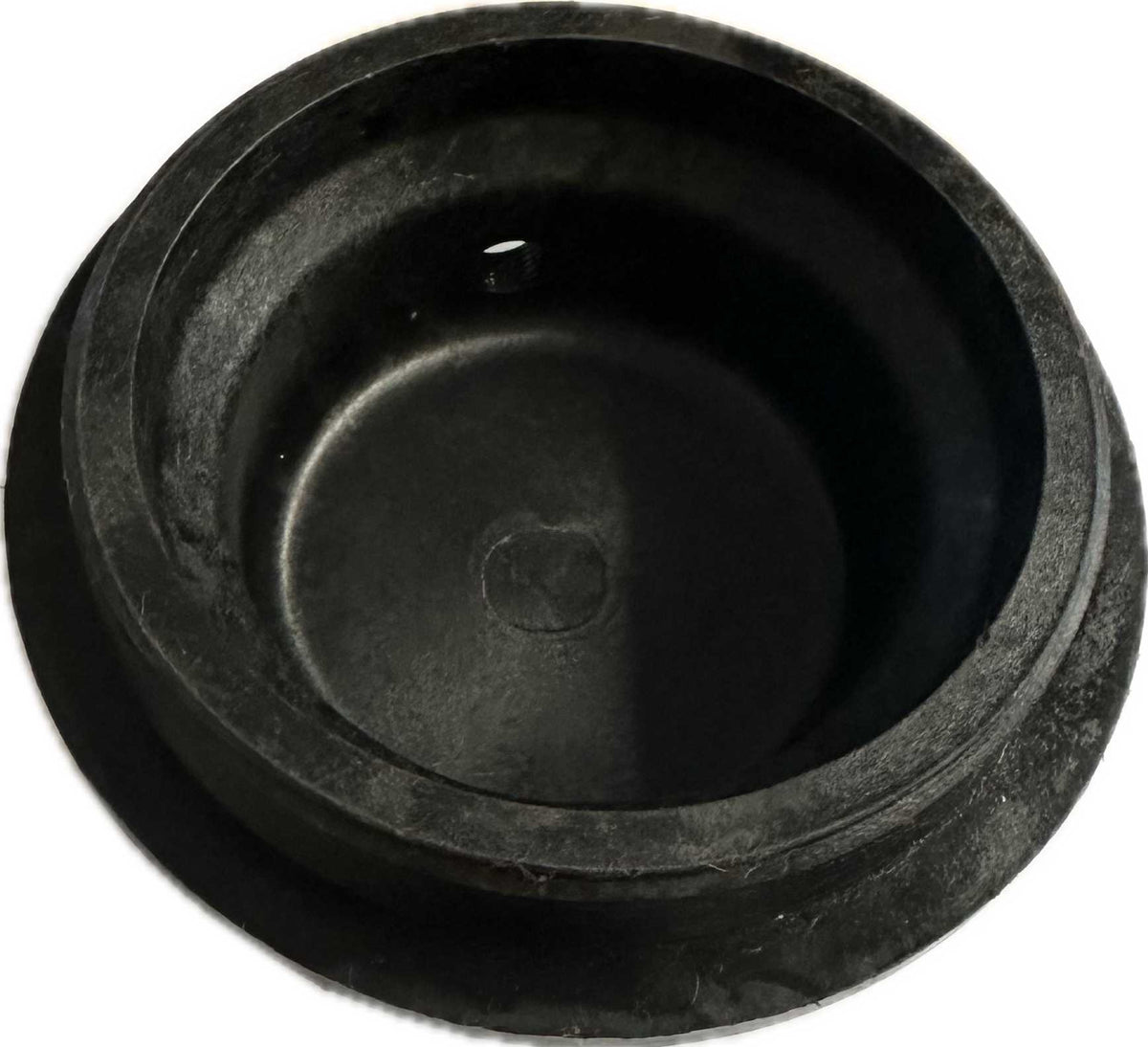 VOLVO KING PIN CAP UPPER | Europa Truck Parts